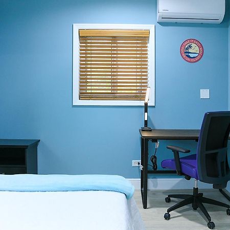 Sheer Bliss Beachview Apt #1 George Town Esterno foto