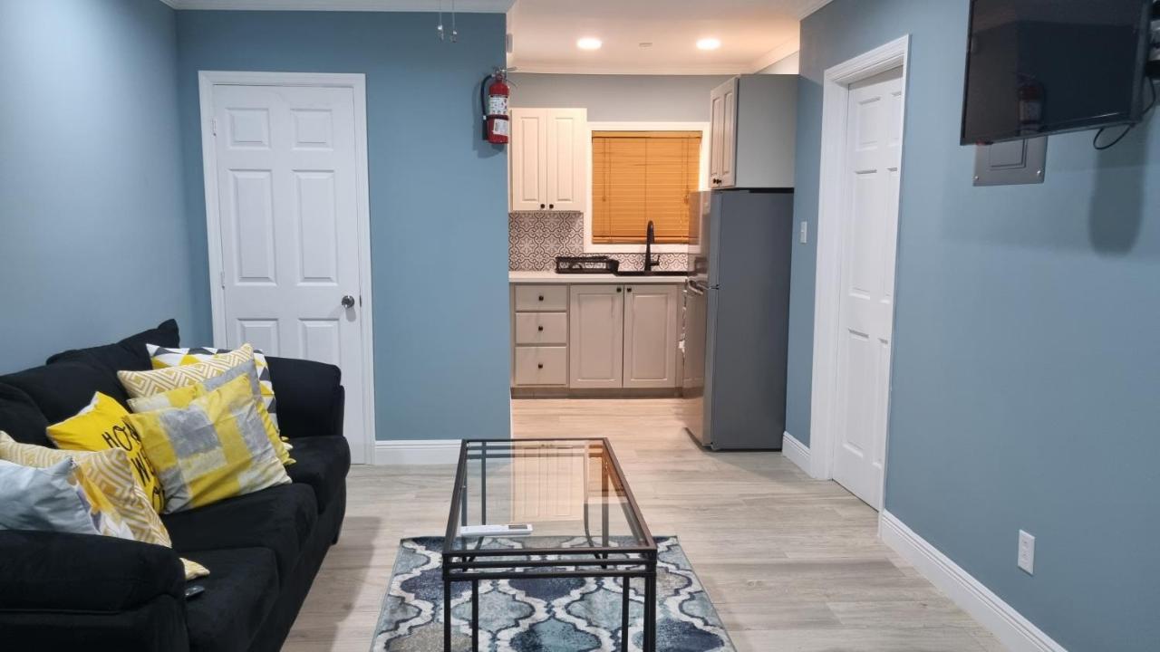 Sheer Bliss Beachview Apt #1 George Town Esterno foto